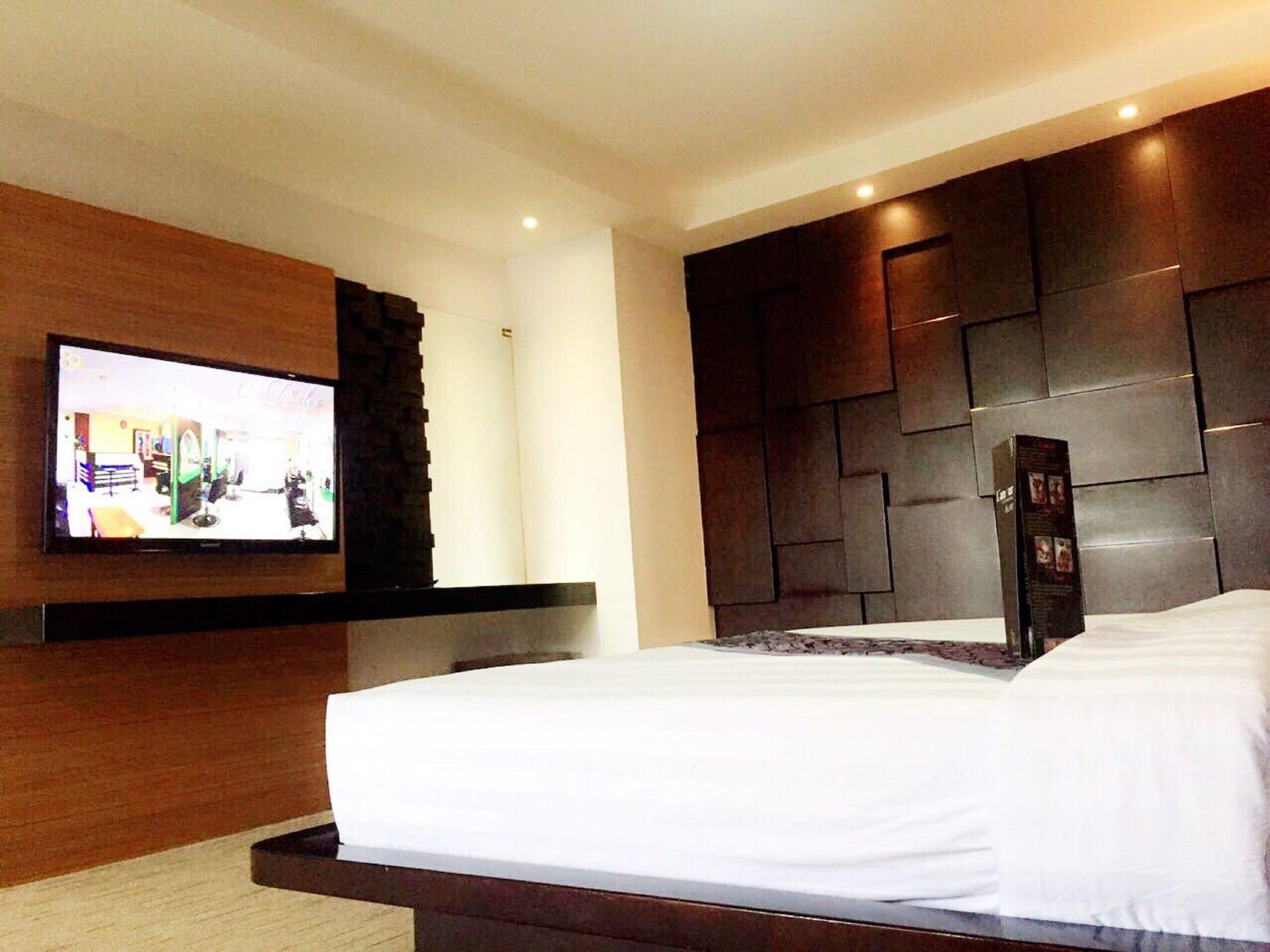 89 Hotel Batam Extérieur photo