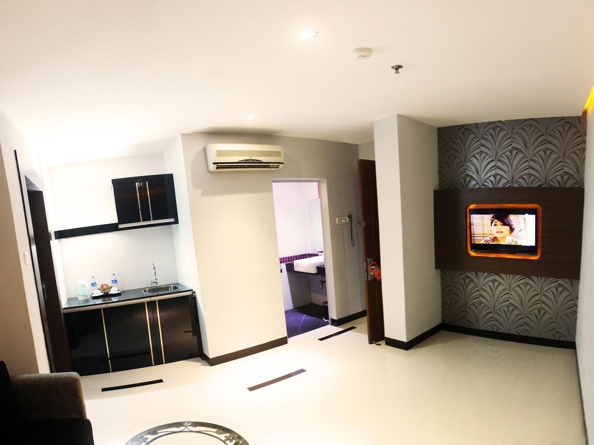 89 Hotel Batam Extérieur photo