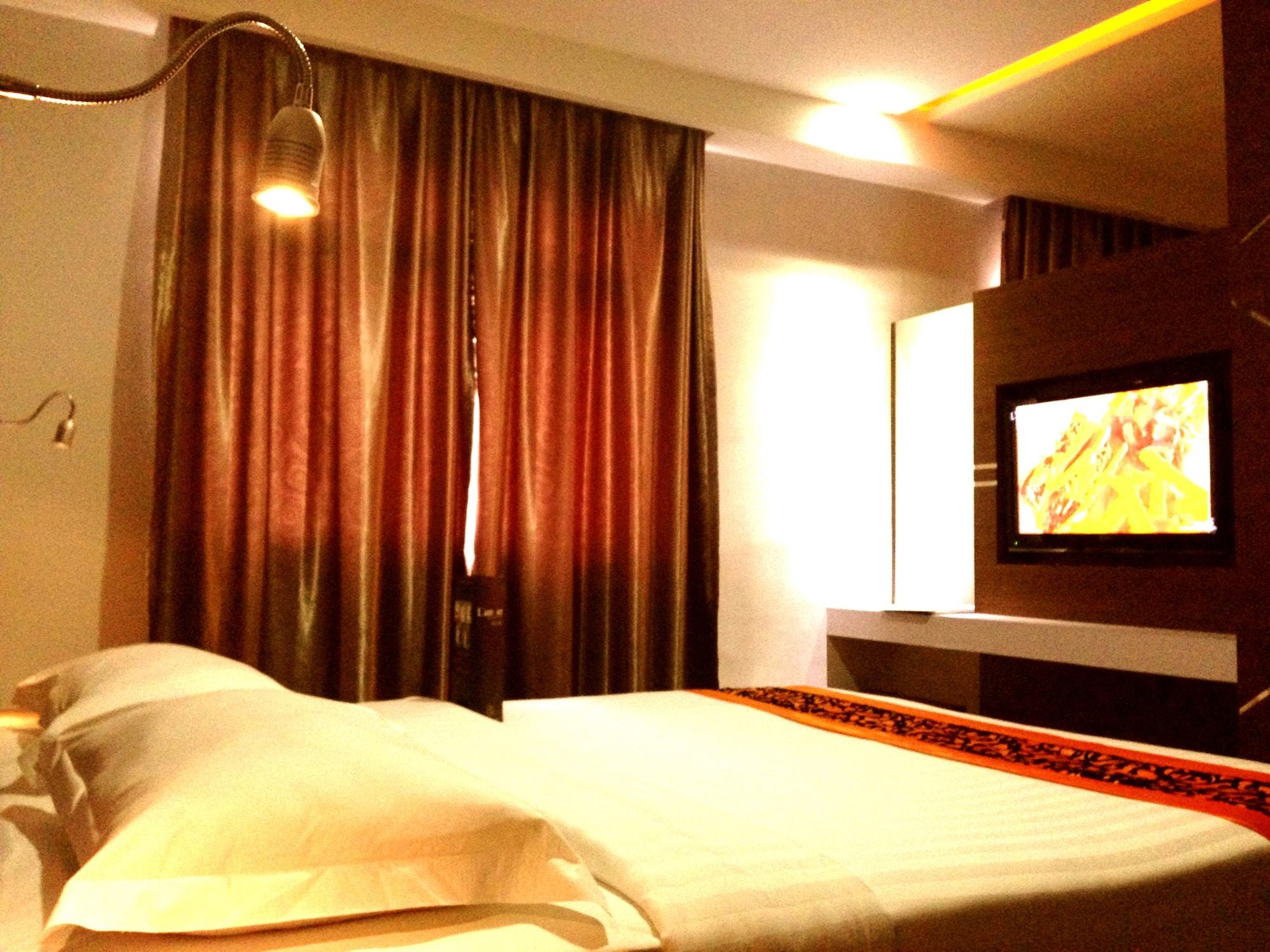 89 Hotel Batam Extérieur photo