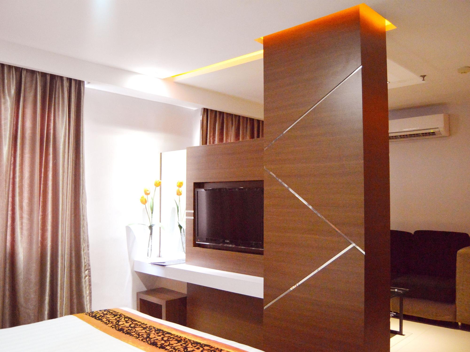 89 Hotel Batam Extérieur photo