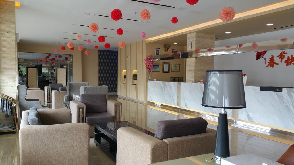 89 Hotel Batam Extérieur photo
