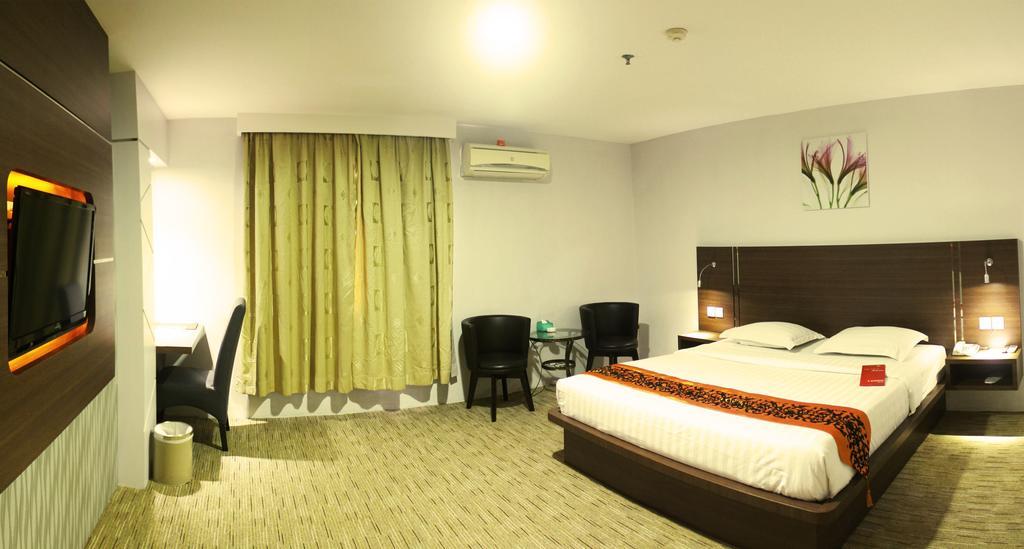 89 Hotel Batam Extérieur photo