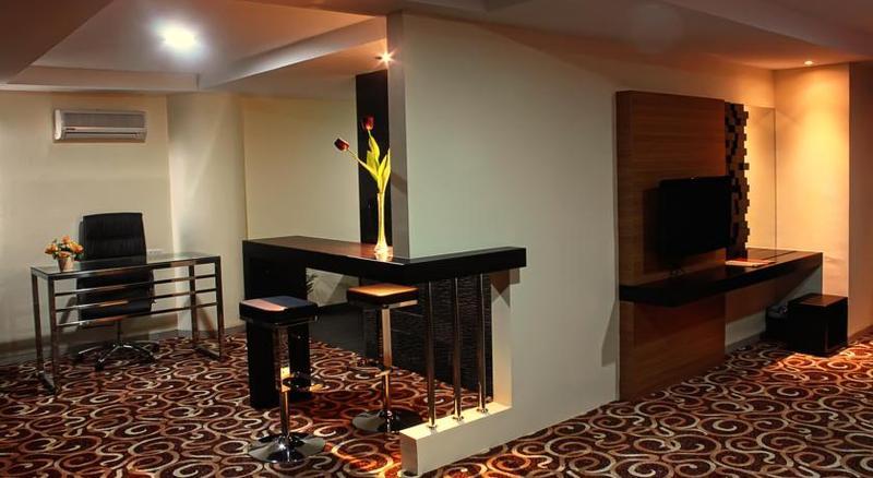 89 Hotel Batam Extérieur photo