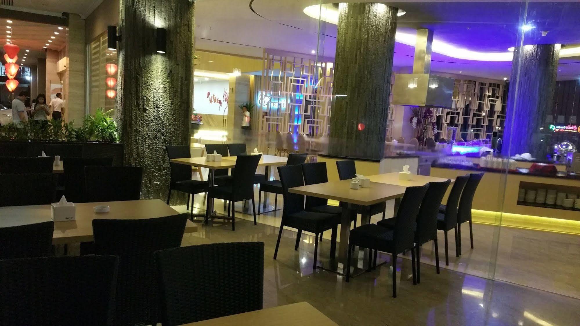 89 Hotel Batam Extérieur photo